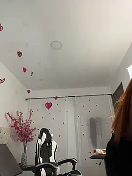 Snapshot of Elektra_Queen chatting on April 6, 2026, 1:12 pm Elektra Queen online show from April 6, 2026, 1:12 pm