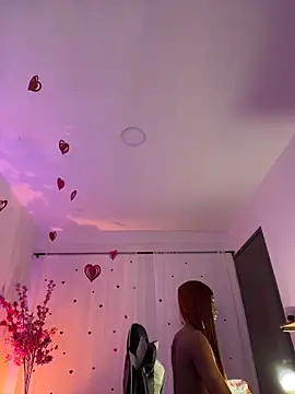 Snapshot of Elektra_Queen chatting on April 10, 2026, 1:05 pm Elektra Queen online show from April 10, 2026, 1:05 pm