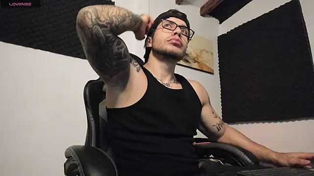 LucianSinclair online show from March 4, 2026, 2:50 am