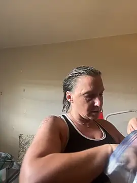 Snapshot of Everlyrose27 chatting on September 18, 2025, 6:32 pm Everlyrose27 online show from September 18, 2025, 6:32 pm