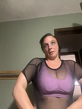 Snapshot of Everlyrose27 chatting on October 8, 2025, 5:21 pm Everlyrose27 online show from October 8, 2025, 5:21 pm