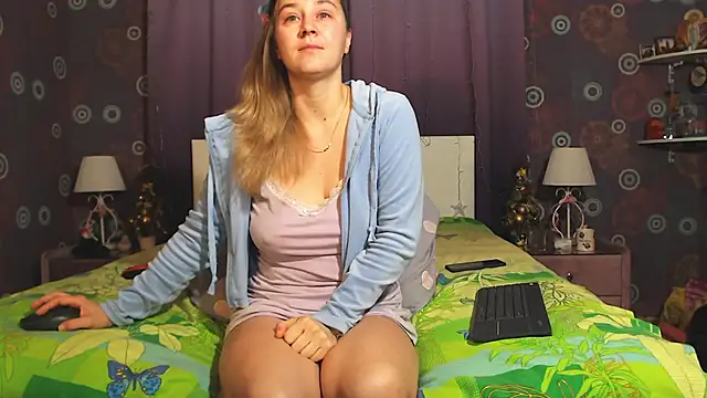 Snapshot of SquirtyAlice chatting on January 16, 2025, 4:28 am SquirtyAlice online show from January 16, 2025, 4:28 am