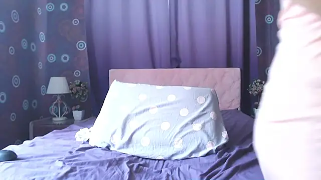 Snapshot of SquirtyAlice chatting on June 12, 2026, 10:58 am SquirtyAlice online show from June 12, 2026, 10:58 am