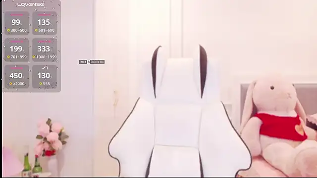 PimChanOK online show from October 18, 2025, 1:12 pm