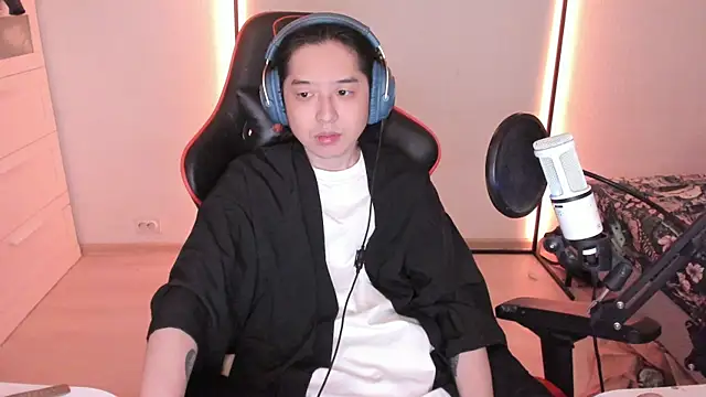 Snapshot of wexlee7 chatting on January 12, 2026, 12:38 am wexlee7 online show from January 12, 2026, 12:38 am