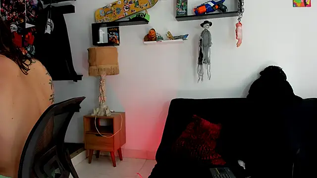 Snapshot of Tom_Krakow chatting on December 1, 2024, 7:36 pm Tom Krakow online show from December 1, 2024, 7:36 pm