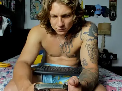 Tom Krakow online show from April 17, 2026, 8:23 pm