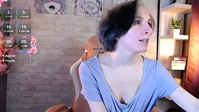 Snapshot of Violet_Veliya chatting on March 1, 2025, 5:05 pm Violet Veliya online show from March 1, 2025, 5:05 pm