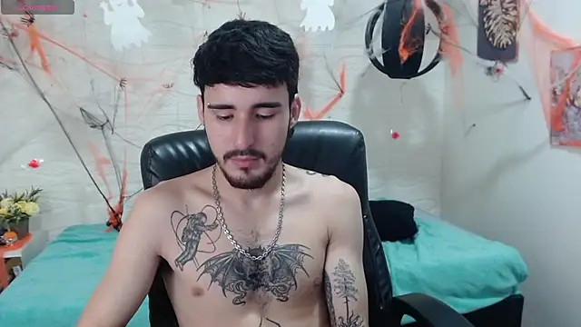 DmitriSanders online show from December 5, 2024, 1:47 am