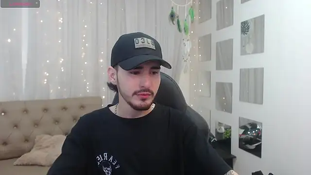 DmitriSanders online show from December 29, 2024, 12:12 pm