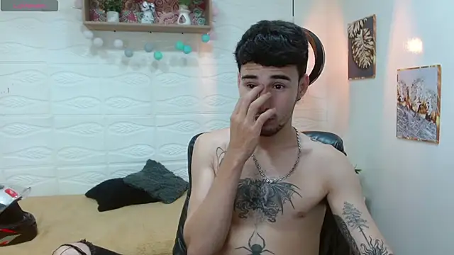 DmitriSanders online show from March 21, 2025, 10:06 pm