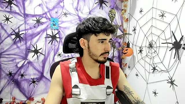 DmitriSanders online show from November 7, 2025, 7:14 pm