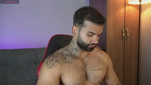 Snapshot of MarkHazze chatting on February 26, 2026, 11:26 pm MarkHazze online show from February 26, 2026, 11:26 pm