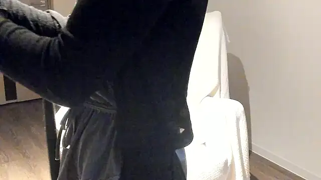 Snapshot of Lily_0000 chatting on February 10, 2026, 4:11 pm Lily 0000 online show from February 10, 2026, 4:11 pm