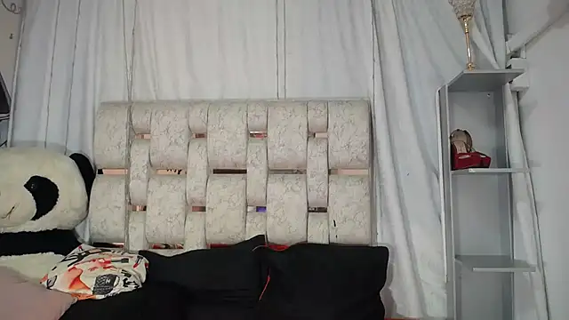 KEYRA-MILLER- online show from March 27, 2026, 1:44 am