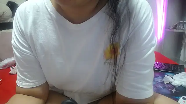 KEYRA-MILLER- online show from April 2, 2026, 2:09 am