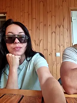 -Pupsiki- online show from May 28, 2026, 7:49 am
