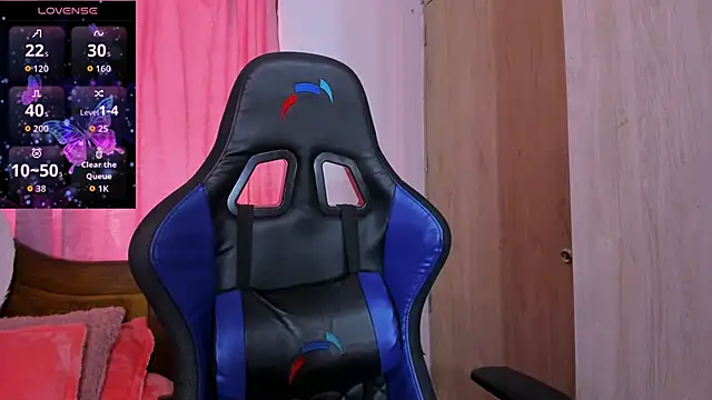 Snapshot of ParisShayk chatting on October 31, 2025, 6:09 pm ParisShayk online show from October 31, 2025, 6:09 pm