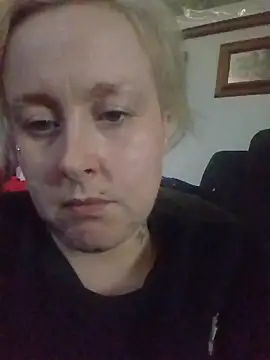 mollymay69 online show from October 27, 2025, 10:03 pm