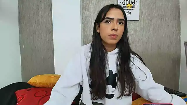 Cloeandtyfanny online show from February 10, 2025, 3:35 am