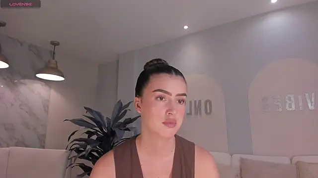 PaulinaSantos  online show from March 15, 2026, 4:57 pm