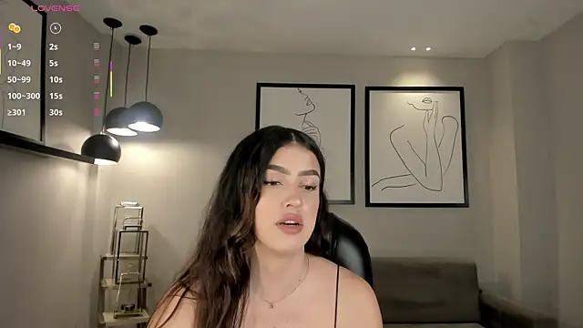 PaulinaSantos  online show from July 2, 2026, 8:04 pm
