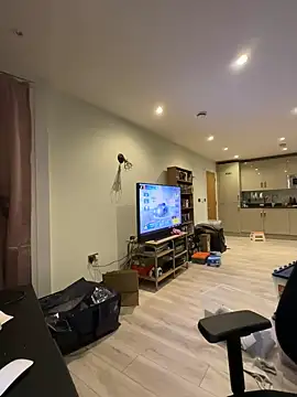 Snapshot of LondonTeffy chatting on January 12, 2026, 10:15 pm LondonTeffy online show from January 12, 2026, 10:15 pm