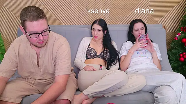 Snapshot of Ksenny chatting on December 22, 2025, 4:31 am Ksenny online show from December 22, 2025, 4:31 am