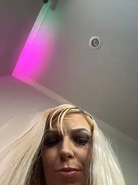 Snapshot of ThatSlutNamed-Heather chatting on February 25, 2026, 9:57 pm ThatSlutNamed-Heather online show from February 25, 2026, 9:57 pm