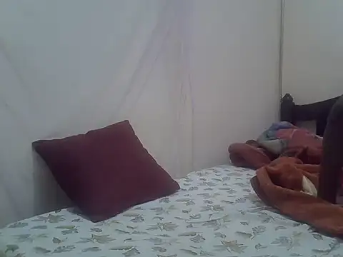 Snapshot of Jaysexxy255 chatting on October 6, 2025, 4:43 am Jaysexxy255 online show from October 6, 2025, 4:43 am