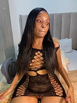 Snapshot of SexyDee025 chatting on December 10, 2024, 10:38 am SexyDee025 online show from December 10, 2024, 10:38 am