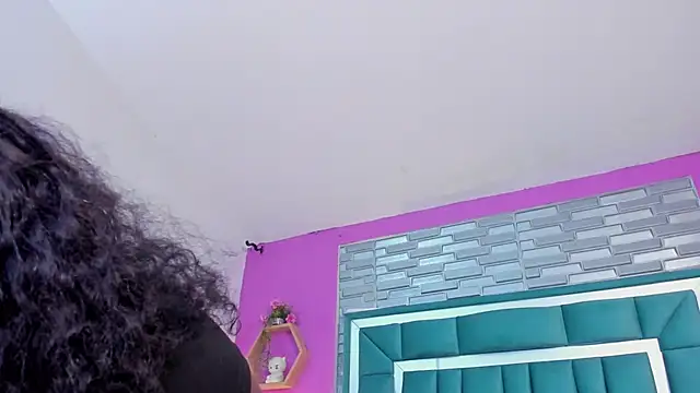 Snapshot of LORENSCOLLINS chatting on February 12, 2026, 12:33 pm LORENSCOLLINS online show from February 12, 2026, 12:33 pm