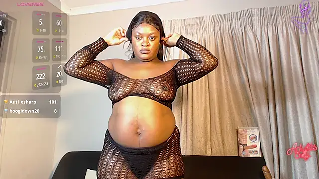 Snapshot of TheDoubleTrouble18xxx chatting on May 7, 2026, 8:25 pm TheDoubleTrouble18xxx online show from May 7, 2026, 8:25 pm
