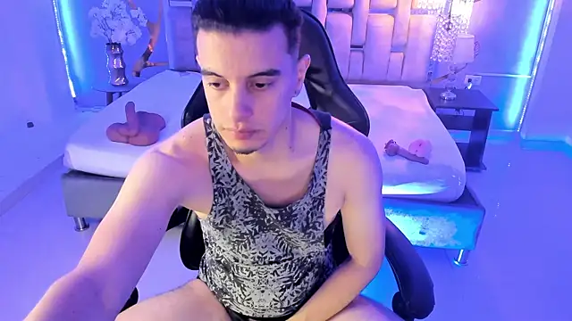 Snapshot of Maximo__ chatting on November 2, 2025, 9:17 pm Maximo online show from November 2, 2025, 9:17 pm