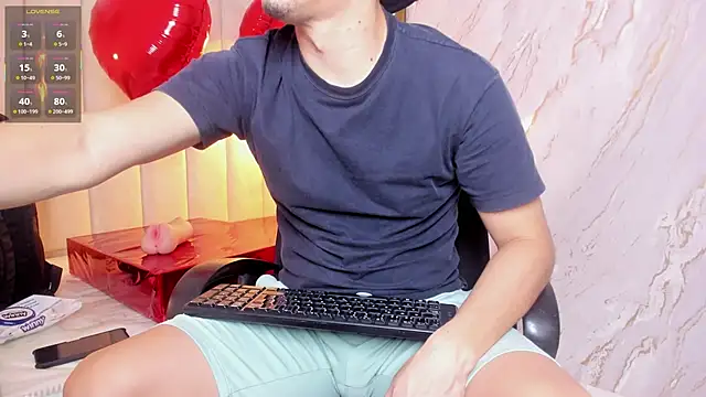 Snapshot of Maximo__ chatting on February 11, 2026, 9:53 pm Maximo online show from February 11, 2026, 9:53 pm