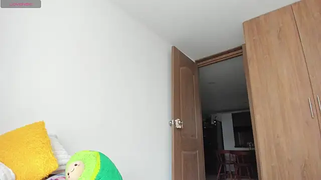 cheryl blossom69 online show from October 1, 2025, 8:48 pm