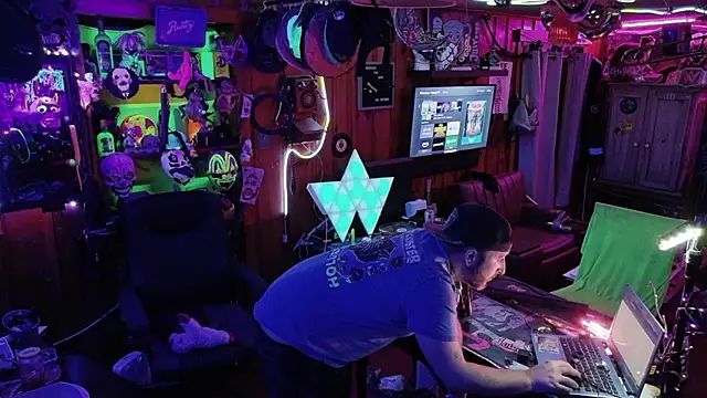 tayshie online show from November 22, 2025, 8:46 am