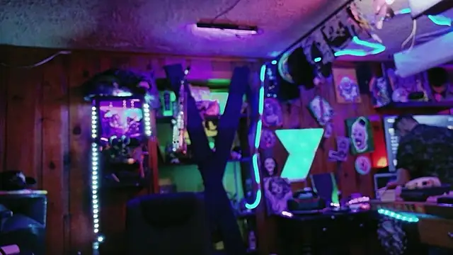 tayshie online show from January 14, 2026, 10:21 am