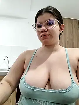 Danzel1105 online show from January 9, 2025, 9:47 pm