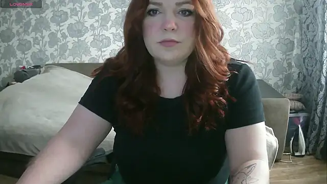 Snapshot of Sabrina_Poison chatting on September 25, 2025, 7:01 am Sabrina Poison online show from September 25, 2025, 7:01 am