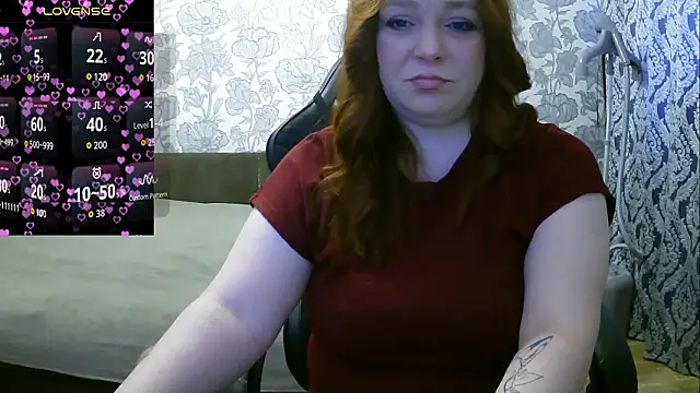 Snapshot of Sabrina_Poison chatting on February 3, 2026, 5:16 am Sabrina Poison online show from February 3, 2026, 5:16 am