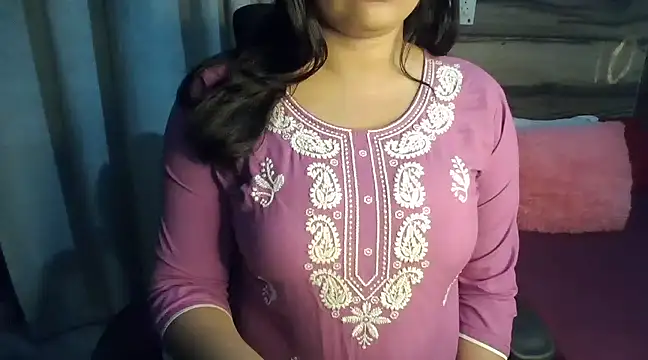 Snapshot of Trezza chatting on February 5, 2025, 5:09 am Trezza online show from February 5, 2025, 5:09 am