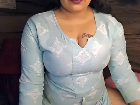 Snapshot of Trezza chatting on September 27, 2025, 12:04 am Trezza online show from September 27, 2025, 12:04 am