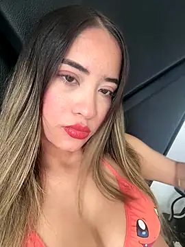 Snapshot of ScarlettAndClark chatting on October 19, 2025, 4:51 pm ScarlettAndClark online show from October 19, 2025, 4:51 pm