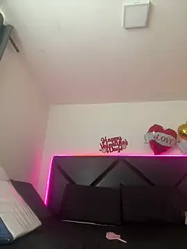 ScarlettAndClark online show from February 19, 2026, 12:34 pm