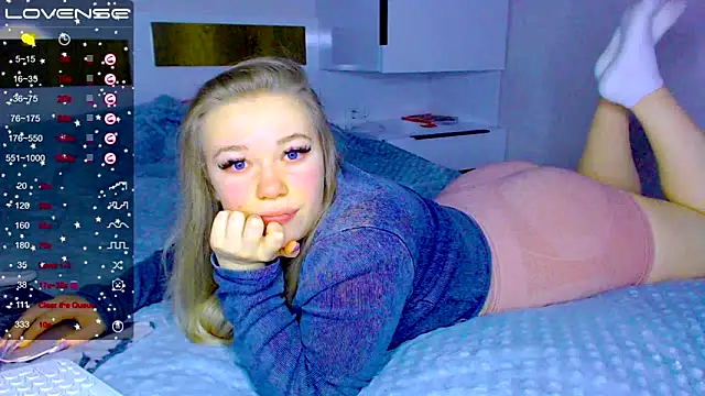 kitti kaattt online show from January 17, 2025, 11:06 am