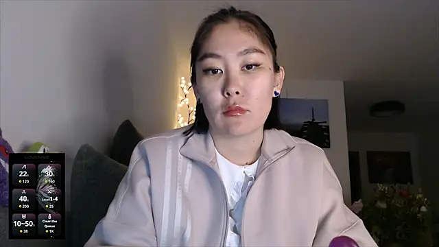 Kunimitsuu  online show from September 22, 2025, 7:38 pm