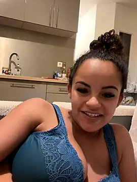 Lalionne58 online show from October 23, 2025, 6:17 pm