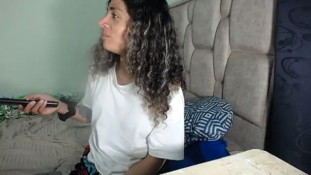 Nadia Monroe online show from December 4, 2024, 10:08 pm