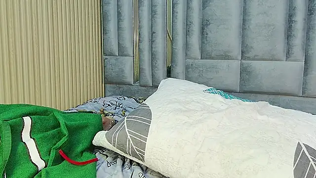 MiissBNasty online show from September 22, 2025, 12:34 am